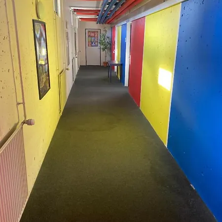 אכסניה Family In The Center גרינדסטד